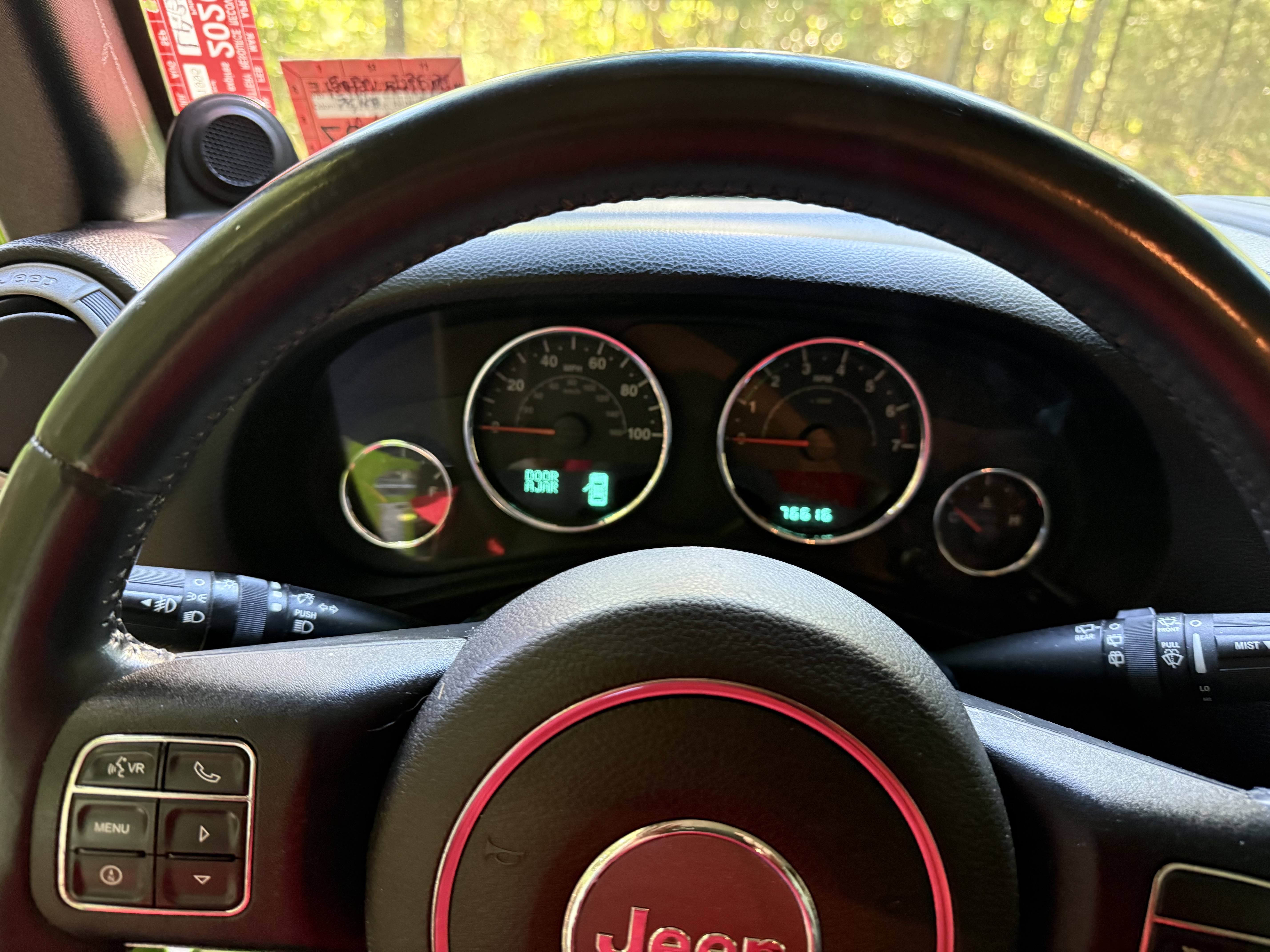Used 2012 Jeep Wrangler Unlimited Sport w/ Connectivity Group AWD/4WD image 10