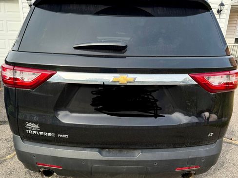 Used 2020 Chevrolet Traverse LT image 6