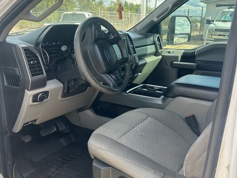 Used 2020 Ford F250 XLT image 12