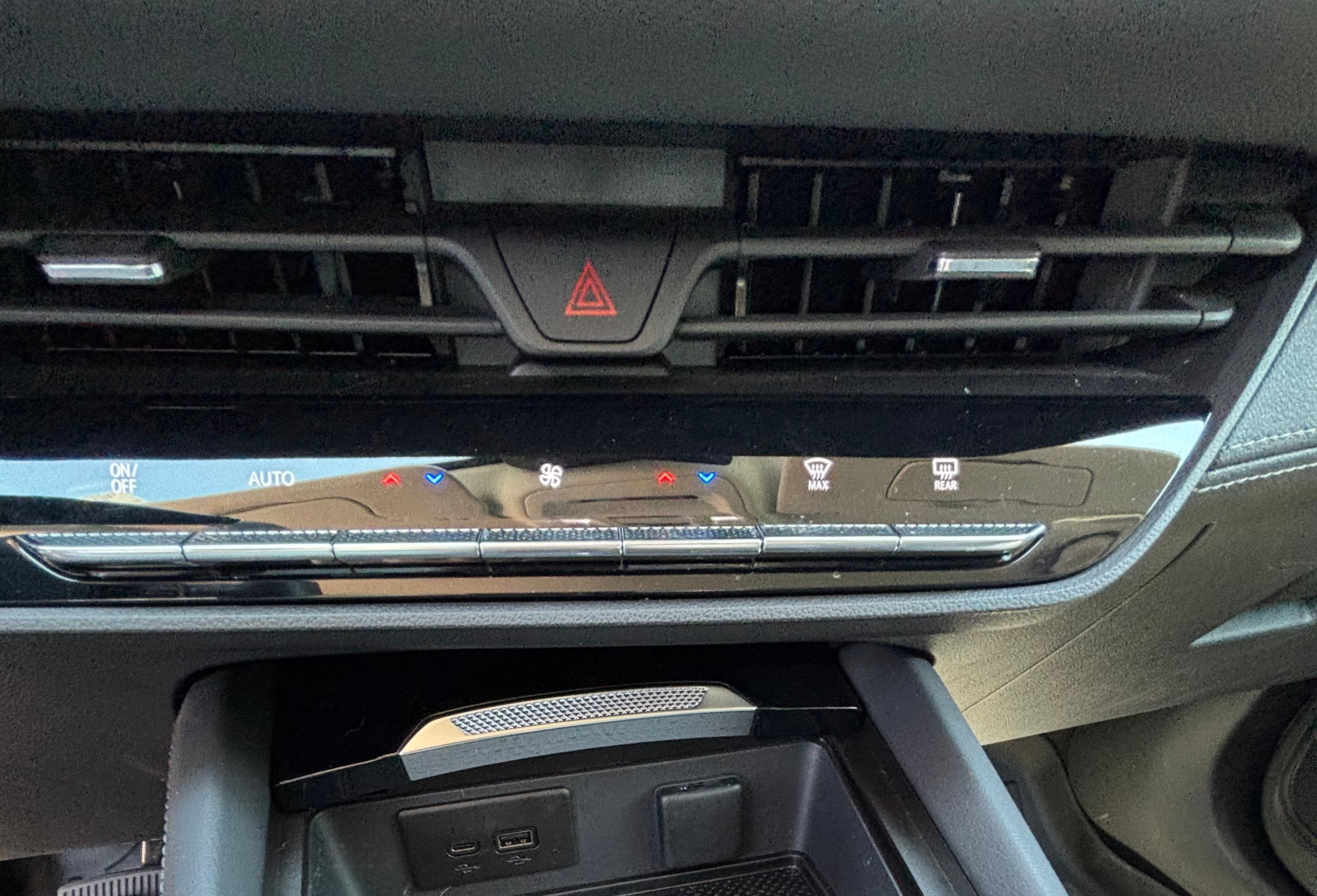 Used 2025 Buick Envision Preferred AWD/4WD image 18