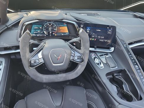 Used 2023 Chevrolet Corvette Stingray Convertible w/ Z51 Performance Package image 11