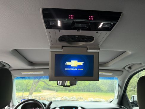 Used 2018 Chevrolet Tahoe Premier RWD image 23