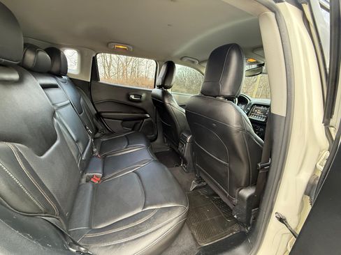 Used 2018 Jeep Compass Limited w/ Navigation Group AWD/4WD image 20