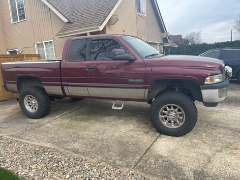 Used 2001 Dodge Ram 2500 Truck 4x4 Quad Cab image 6