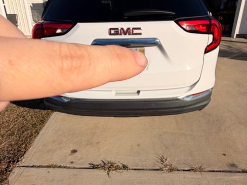 Used 2020 GMC Terrain SLT image 5