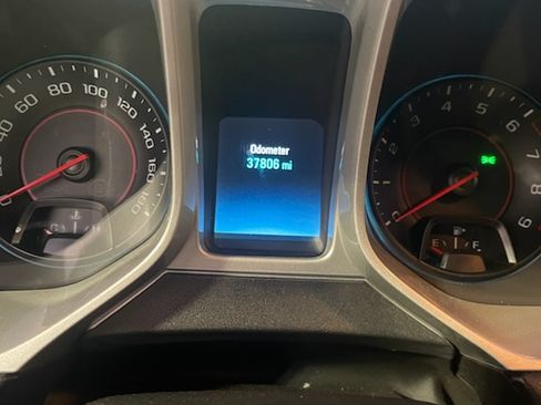 Used 2018 Chevrolet Camaro SS image 9