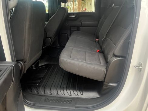 Used 2024 Chevrolet Silverado 3500 W/T RWD image 9