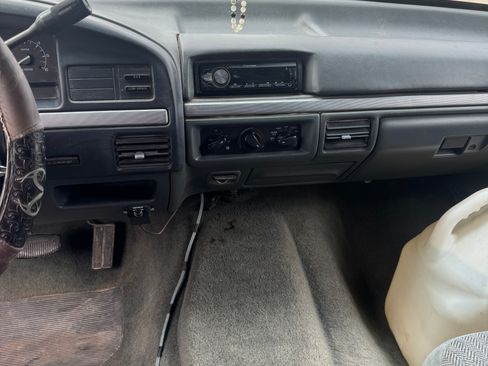 Used 1993 Ford Bronco image 9