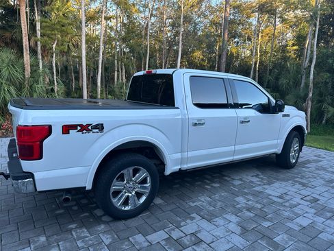 Used 2020 Ford F150 Lariat image 1