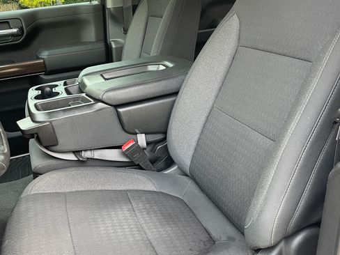 Used 2021 Chevrolet Silverado 1500 LT image 17