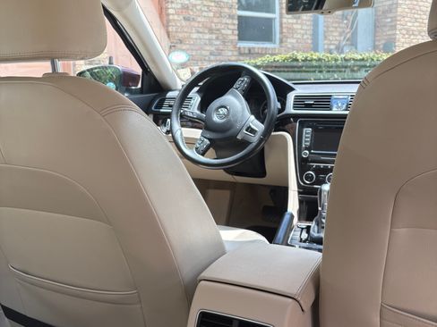 Used 2014 Volkswagen Passat 1.8T SEL Premium FWD image 13
