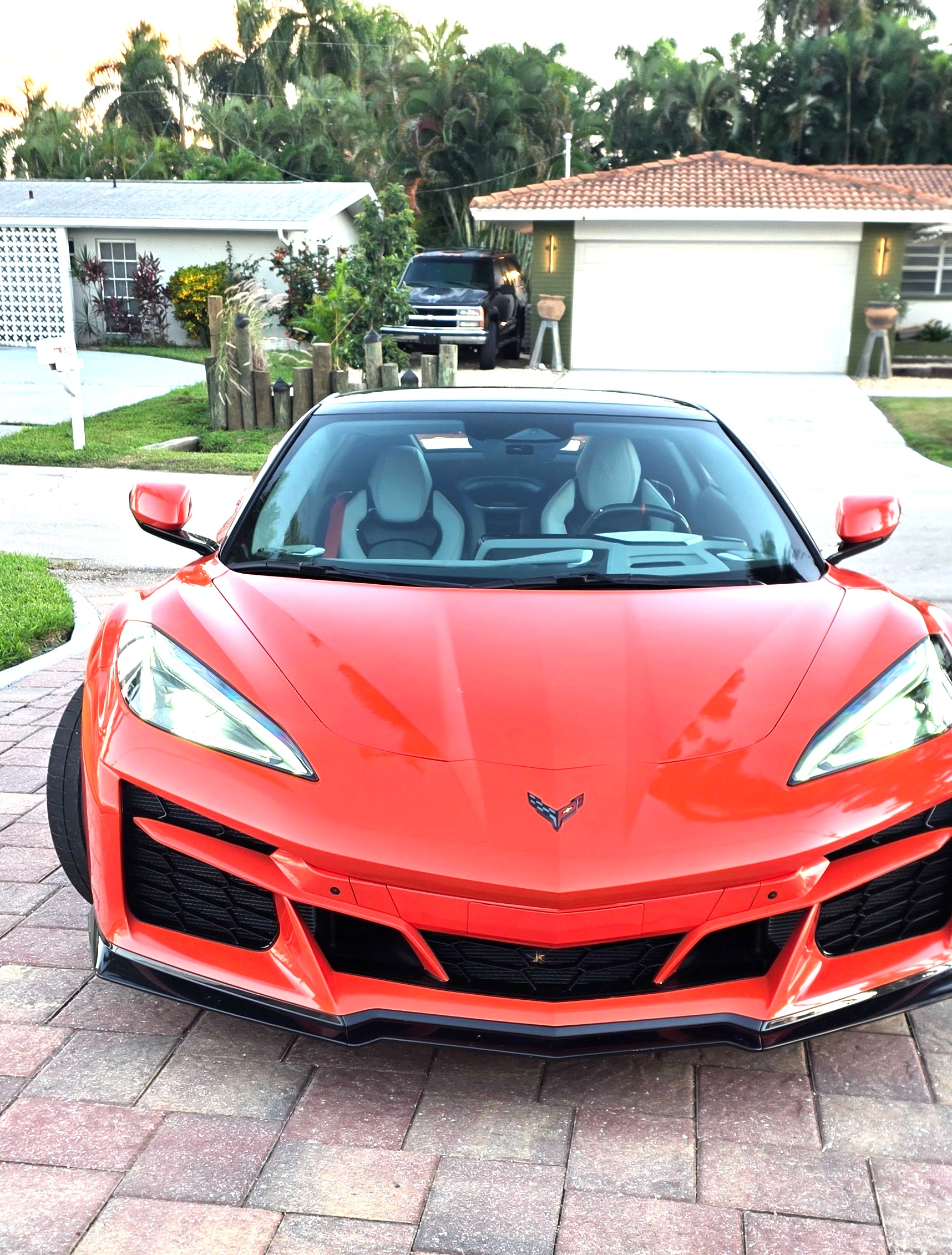 Used 2026 Chevrolet Corvette Z06 w/ Stealth Interior Trim Package RWD image 2