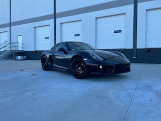 Used 2016 Porsche Cayman RWD image 4