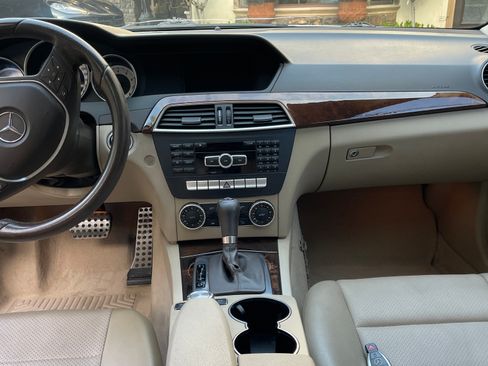 Used 2013 Mercedes-Benz C 250 C 250 Sport Sedan 4D image 9