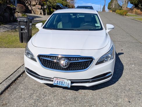 Used 2017 Buick LaCrosse Preferred image 10
