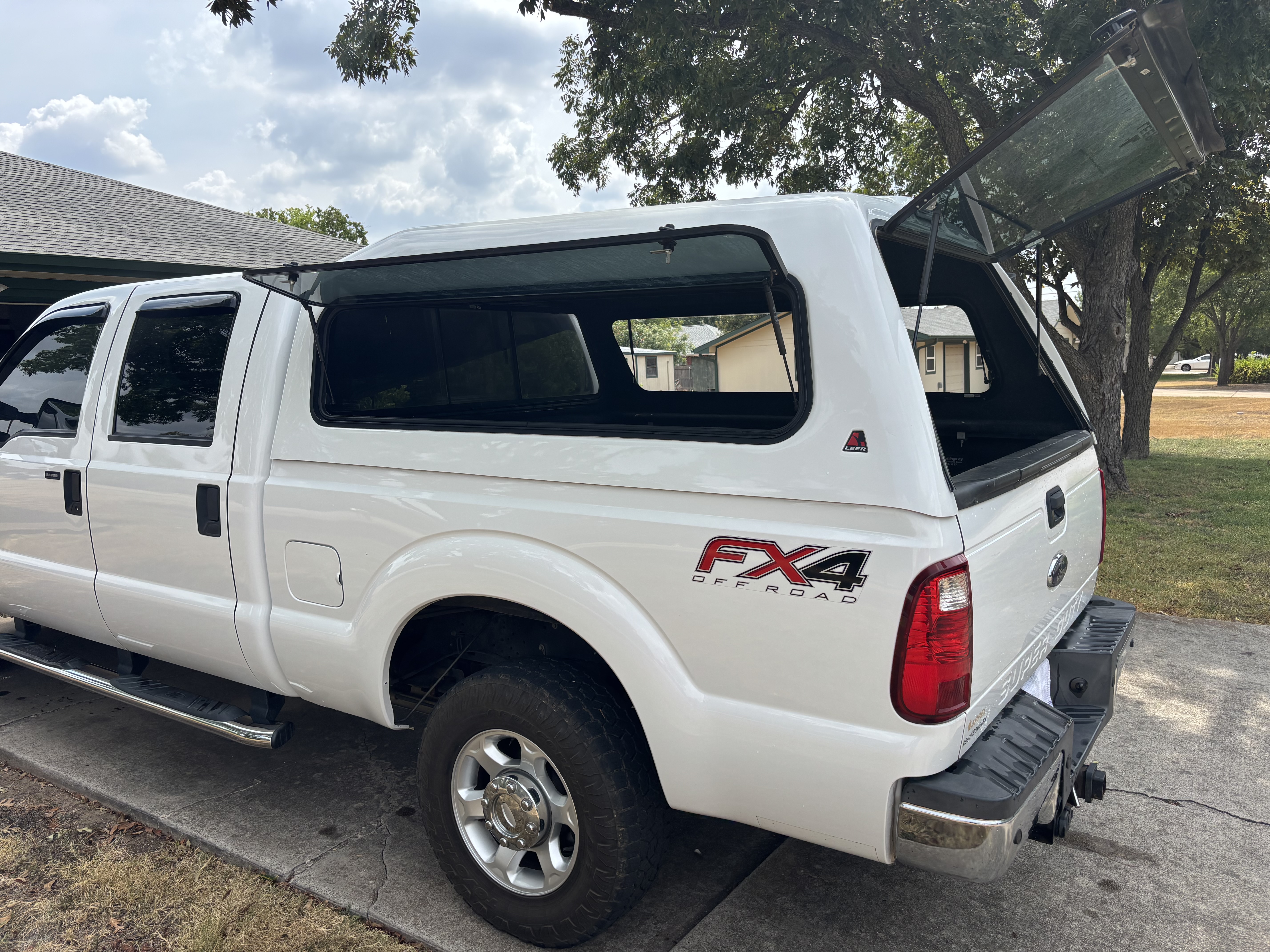Used 2013 Ford F250 XLT w/ XLT Interior Pkg AWD/4WD image 5