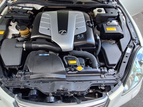 Used 2004 Lexus SC 430 Convertible image 24