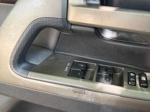 Used 2009 Toyota Land Cruiser image 13