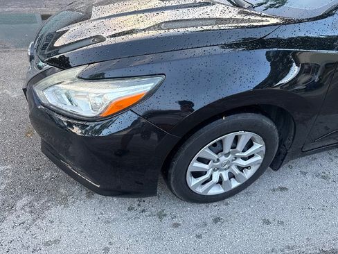 Used 2016 Nissan Altima 2.5 S w/ Power Driver Seat Package FWD image 4
