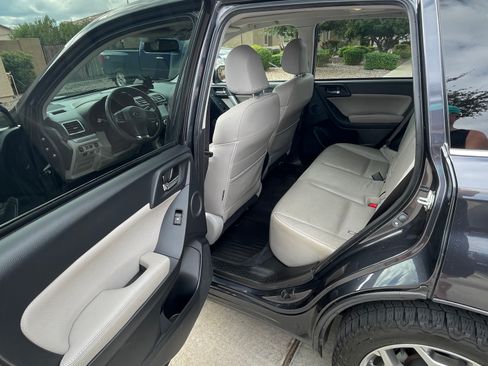 Used 2016 Subaru Forester 2.5i Touring w/ Eyesight & Navigation System image 10