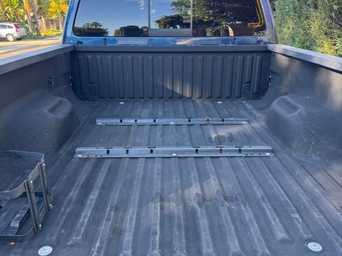 Used 2015 Ford F250 Lariat w/ Lariat Ultimate Package image 5