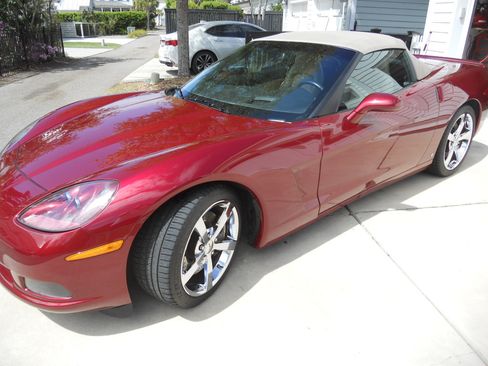 Used 2006 Chevrolet Corvette Convertible w/ Preferred Equipment Group image 21