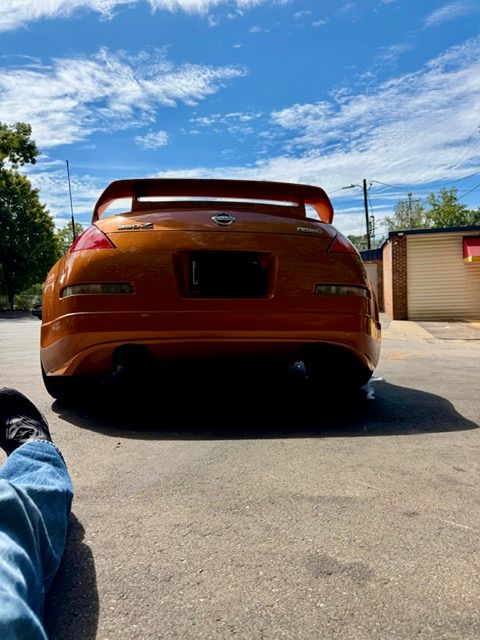 Used 2004 Nissan 350Z Performance w/ Cargo Convenience Pkg RWD image 18