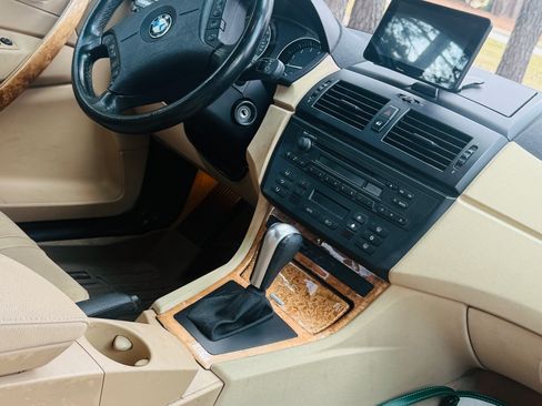 Used 2006 BMW X3 3.0i image 12
