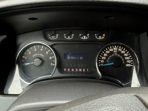 Used 2013 Ford F150 XLT w/ Trailer Tow Pkg image 9