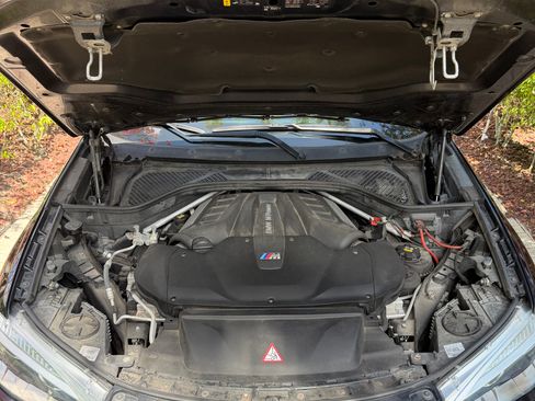 Used 2017 BMW X6 M Sport Utility 4D image 27