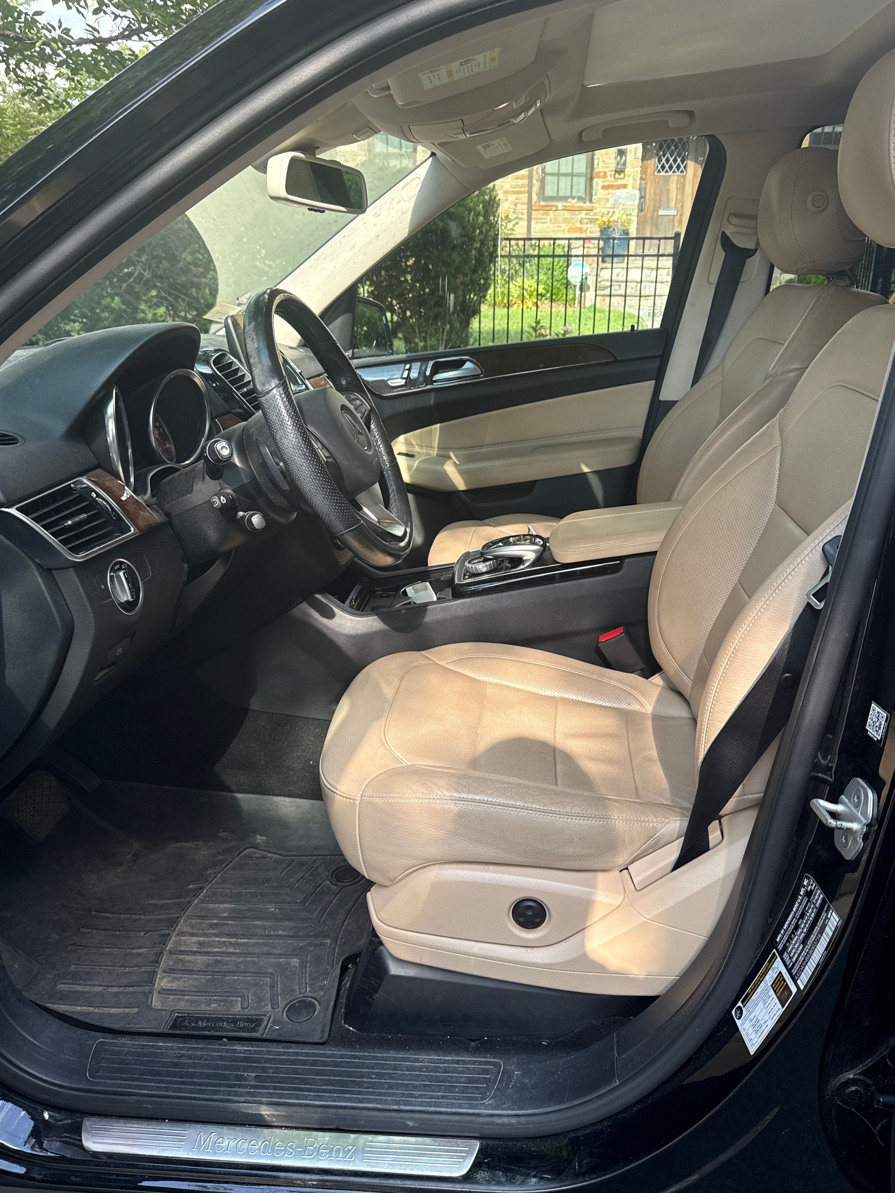Used 2018 Mercedes-Benz GLE 350 4MATIC image 4