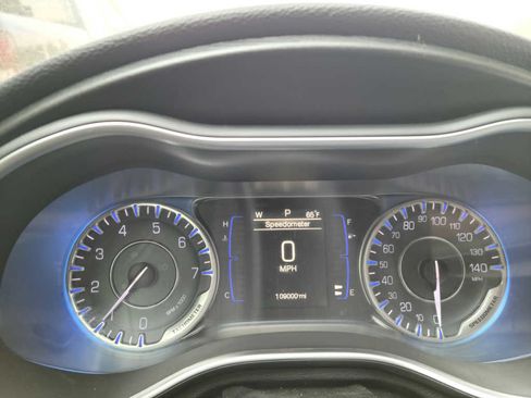 Used 2015 Chrysler 200 Limited image 11