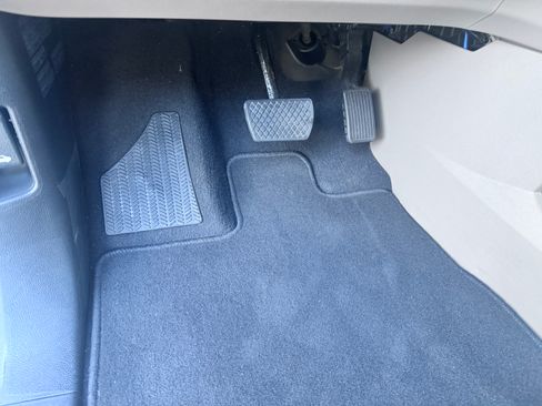 Used 2018 Honda Odyssey EX-L image 22