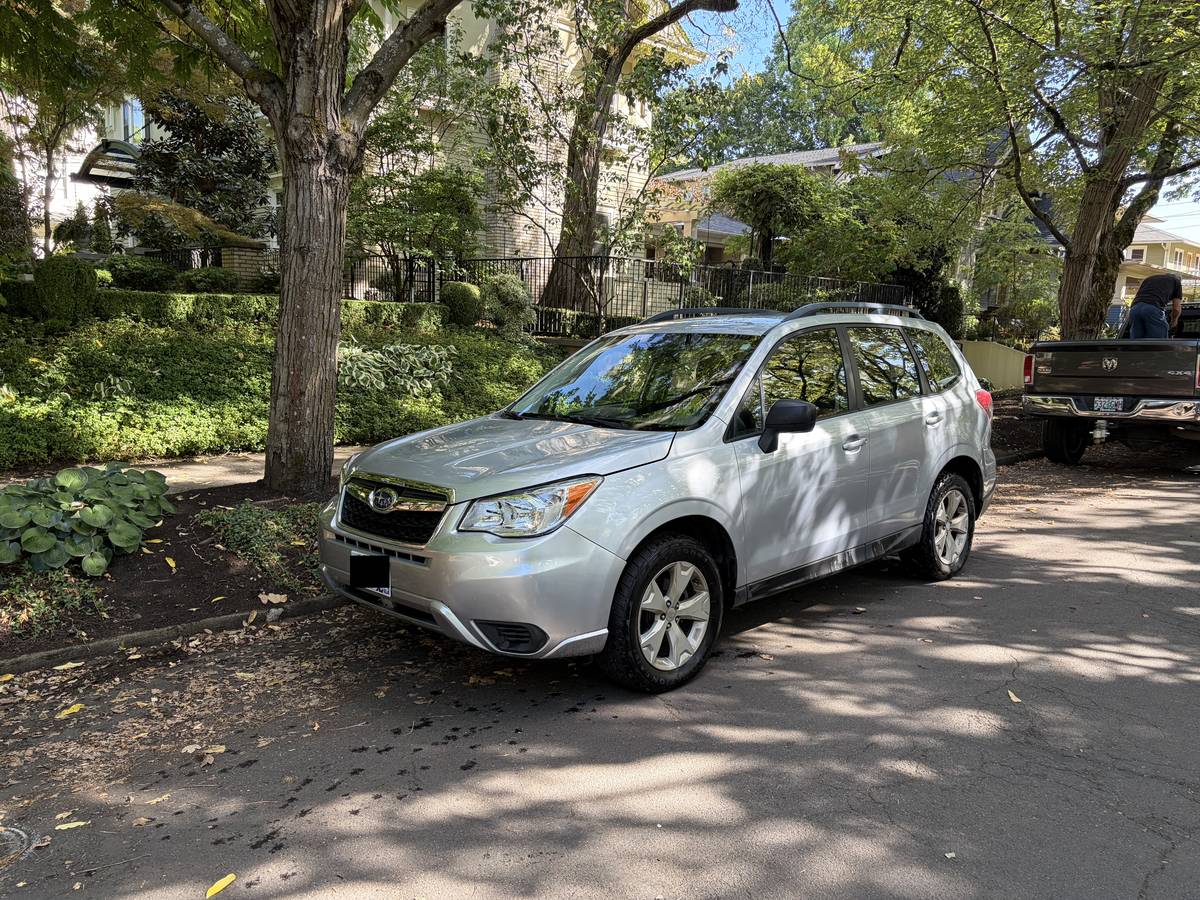 Used 2015 Subaru Forester 2.5i w/ Alloy Wheel Package AWD/4WD image 14