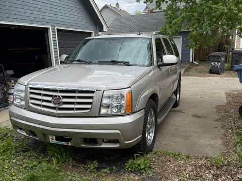 Used 2005 Cadillac Escalade AWD image 5