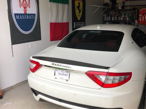 Used 2012 Maserati GranTurismo S RWD image 1