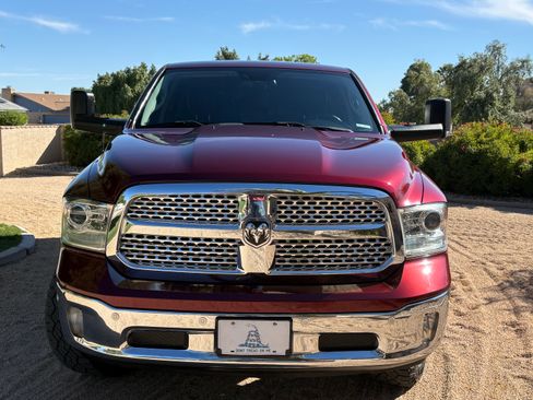 Used 2017 RAM 1500 Laramie w/ Convenience Group image 5