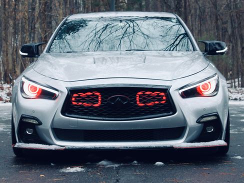 Used 2018 INFINITI Q50 Red Sport 400 w/ Sensory Package (Sport) image 11