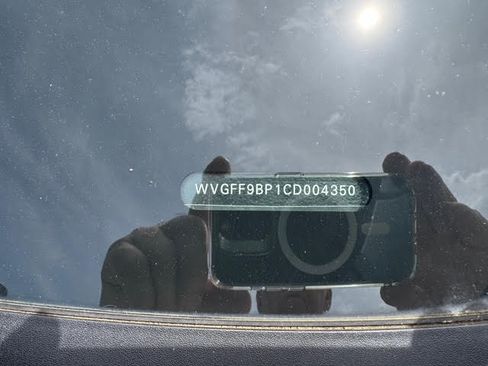 Used 2012 Volkswagen Touareg VR6 image 8