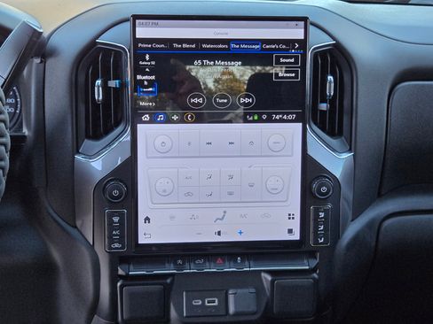 Used 2022 Chevrolet Silverado 1500 Custom w/ LPO, Dark Essentials Package image 12