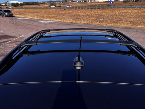 Used 2017 Ford Escape Titanium image 8