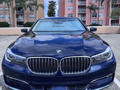 Used 2017 BMW 740i image 15