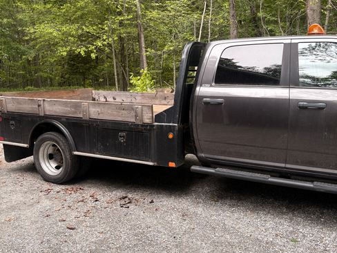 Used 2016 RAM 5500 SLT w/ Quick Order Package 29G SLT AWD/4WD image 16