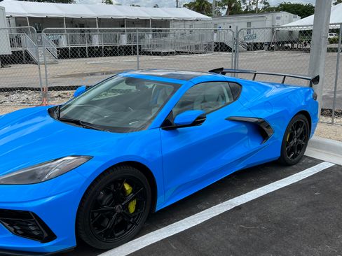 Used 2022 Chevrolet Corvette Stingray Premium Cpe w/ Z51 Performance Package RWD image 1