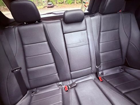 Used 2022 Mercedes-Benz GLE 350 4MATIC image 15