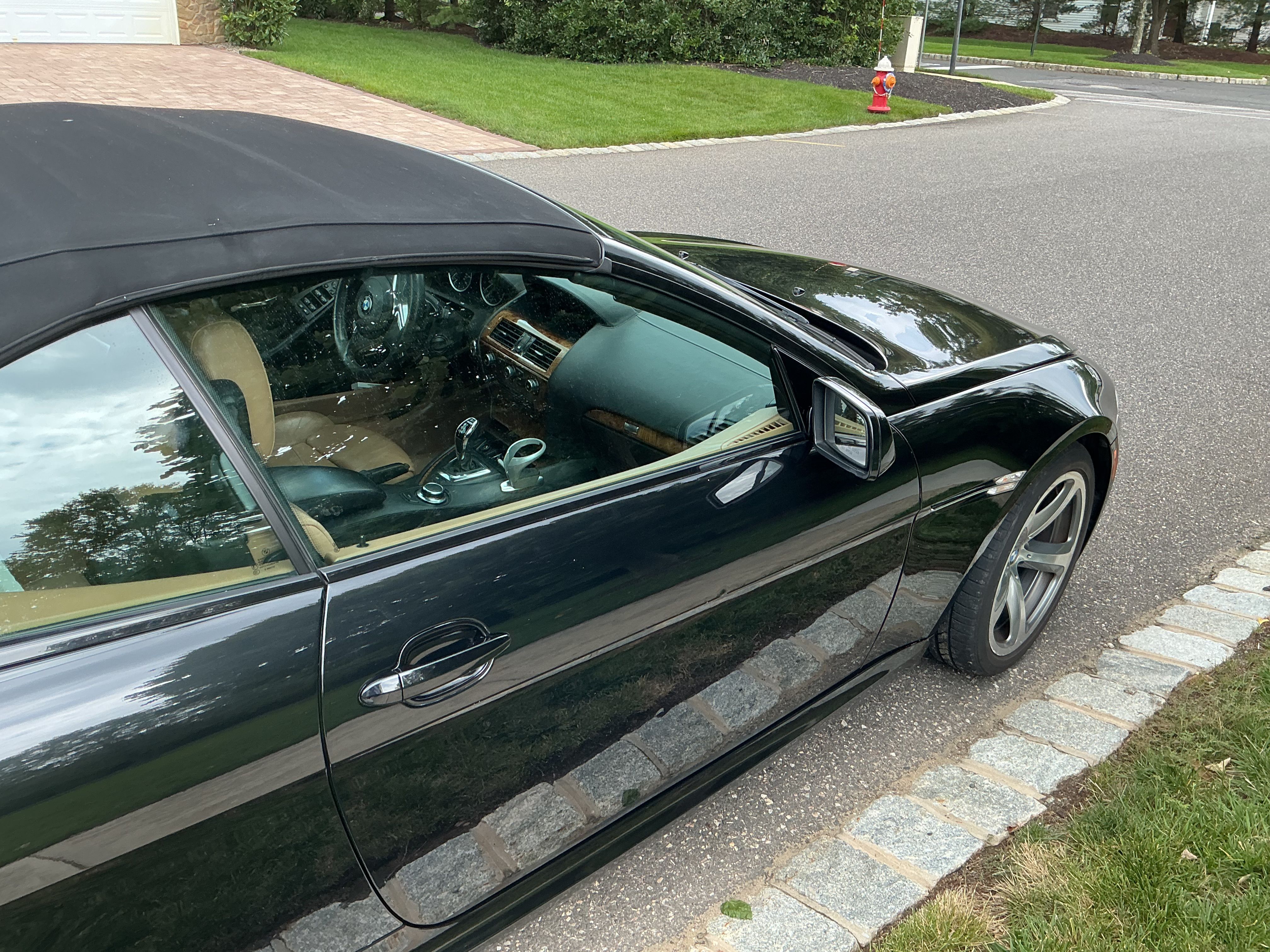 Used 2008 BMW 650i Convertible RWD image 2