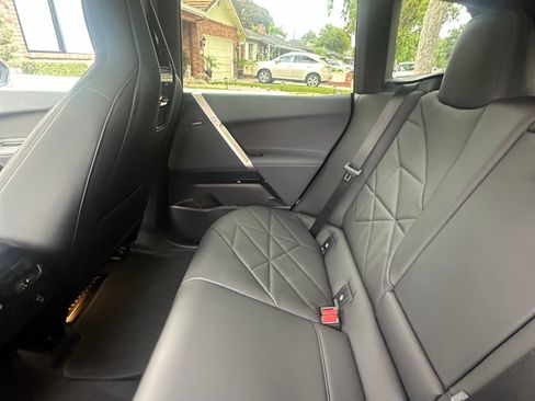 Used 2026 BMW iX xDrive45 image 8