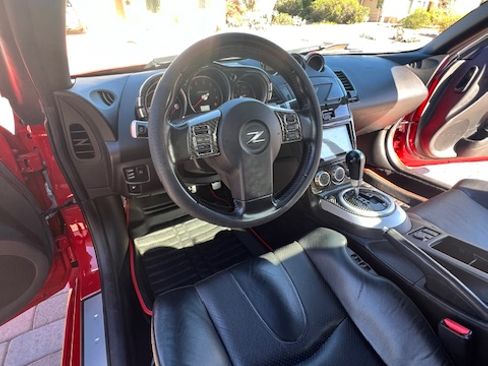 Used 2007 Nissan 350Z Touring image 6