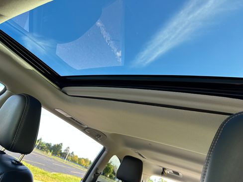 Used 2016 Toyota Highlander XLE image 20