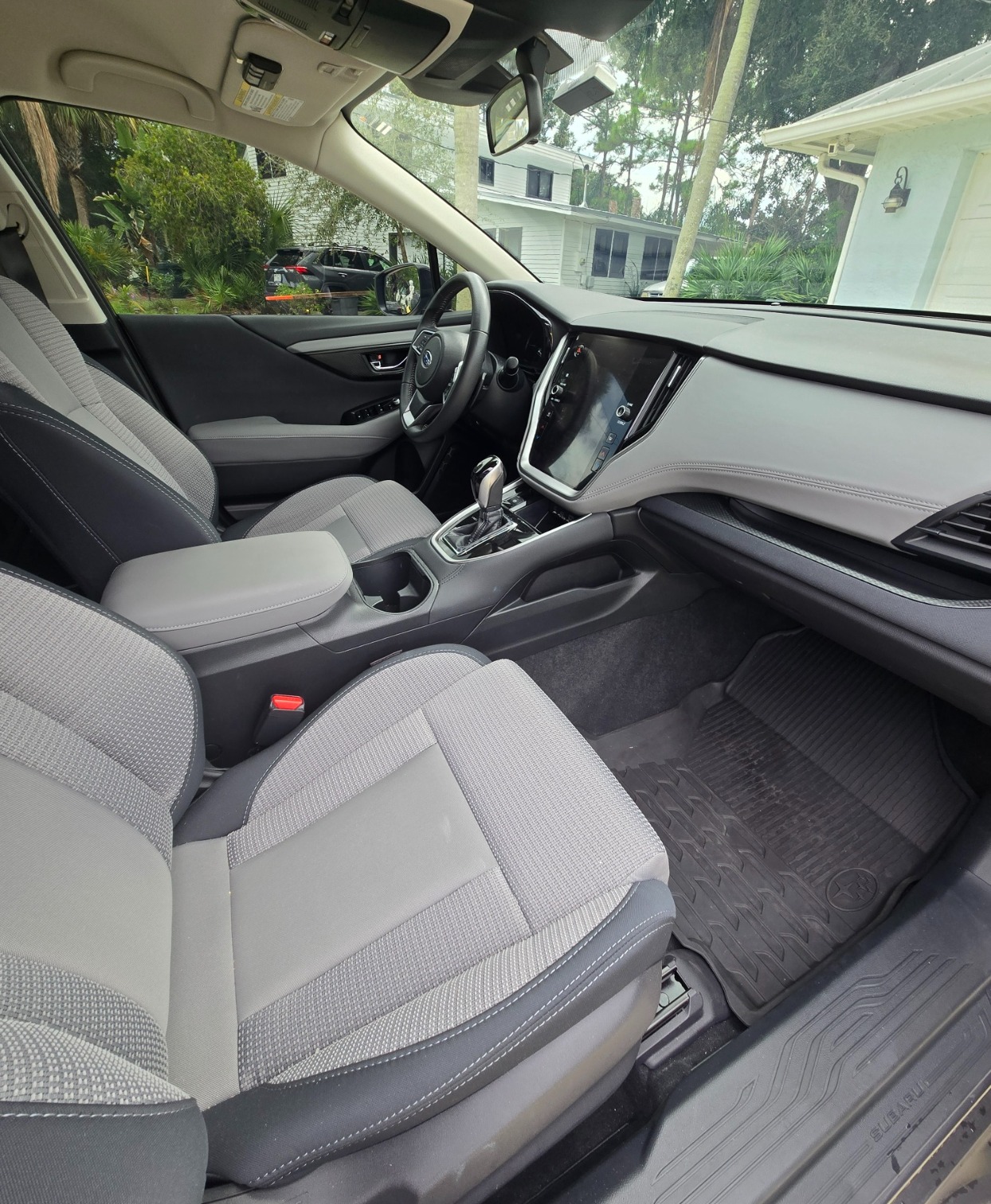 Used 2025 Subaru Outback Premium AWD/4WD image 14